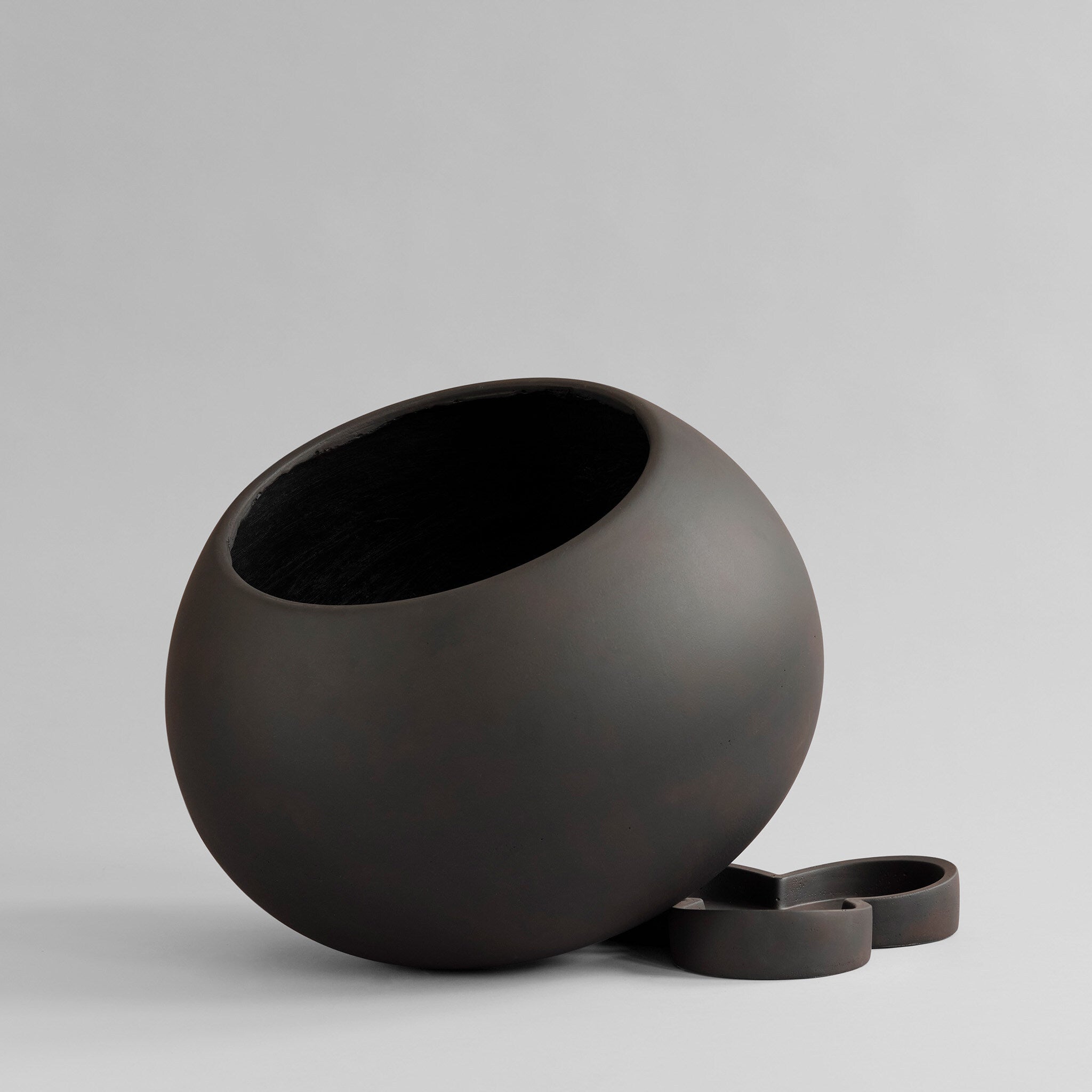 101-copenhagen-urchin-plant-pot-big-blumentopf-coffee image 8