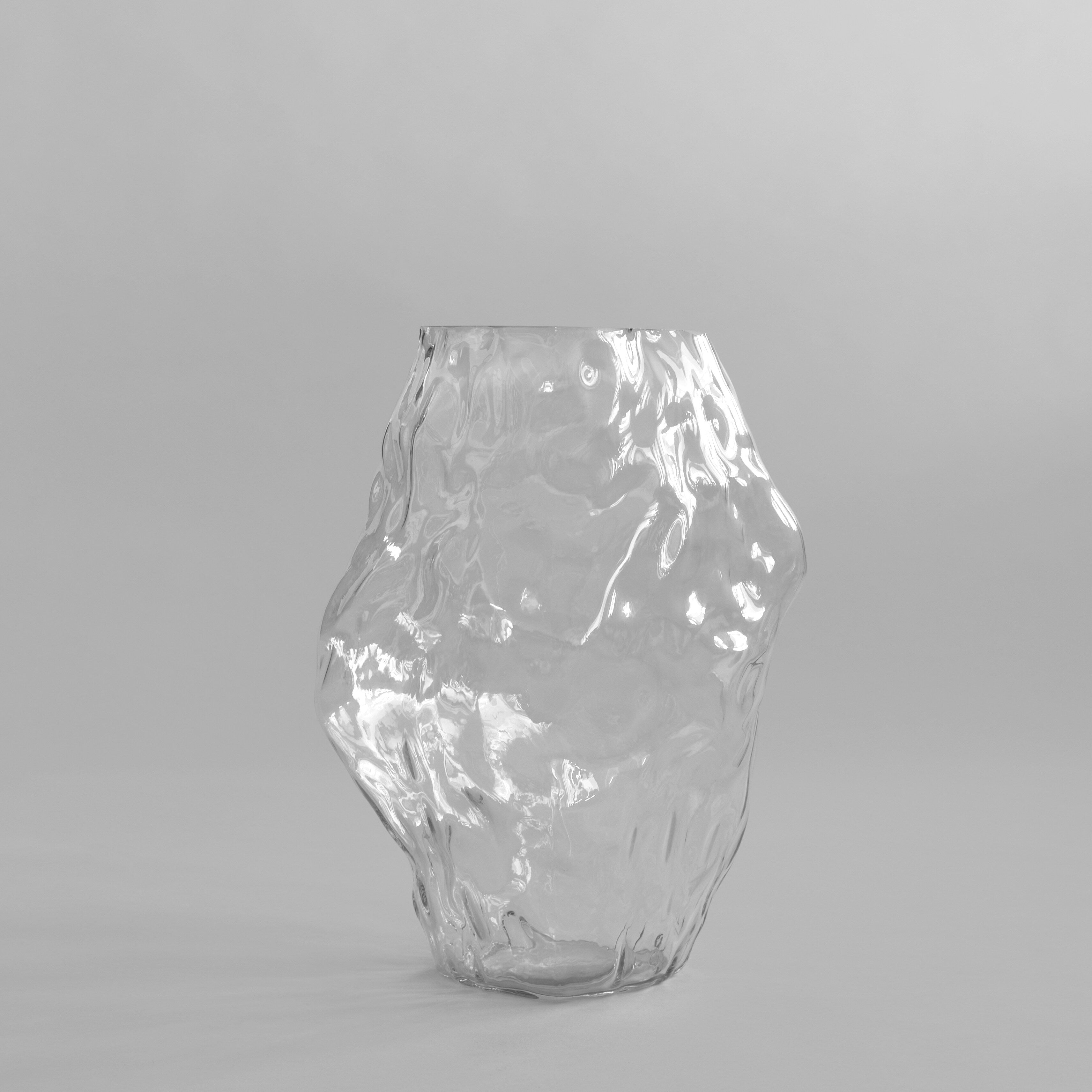 101-copenhagen-katachi-vase-big-glasvase-transparent image 1