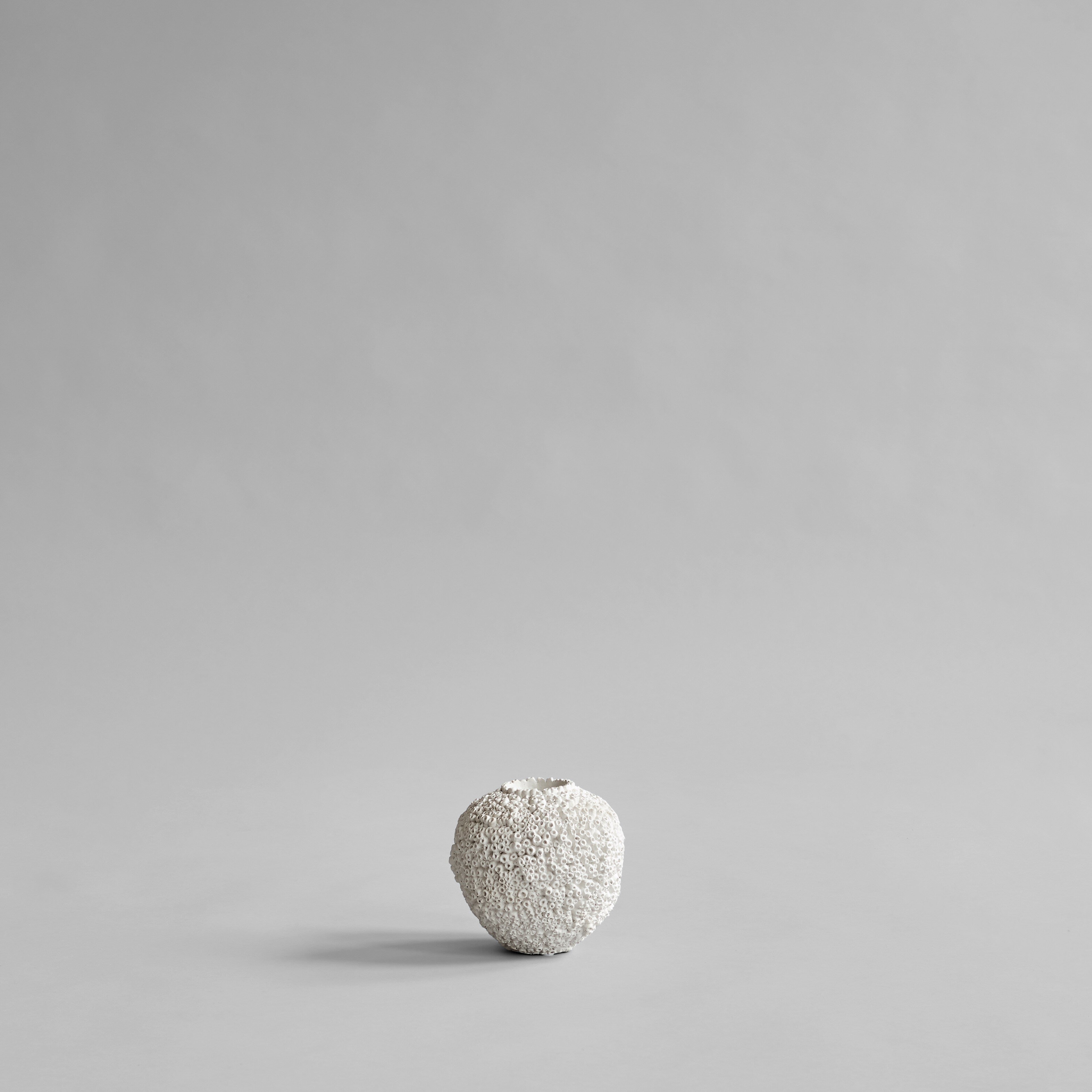101-copenhagen-sunao-vase-petit-keramikvase-beehive image 1