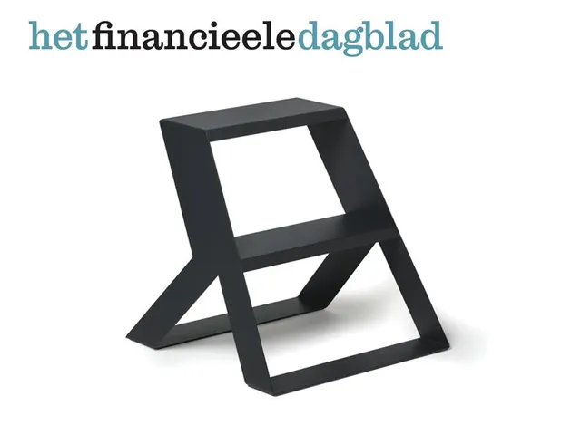 frederik-roij-split-step-regal-eiche-b-cherregal-wand image 1