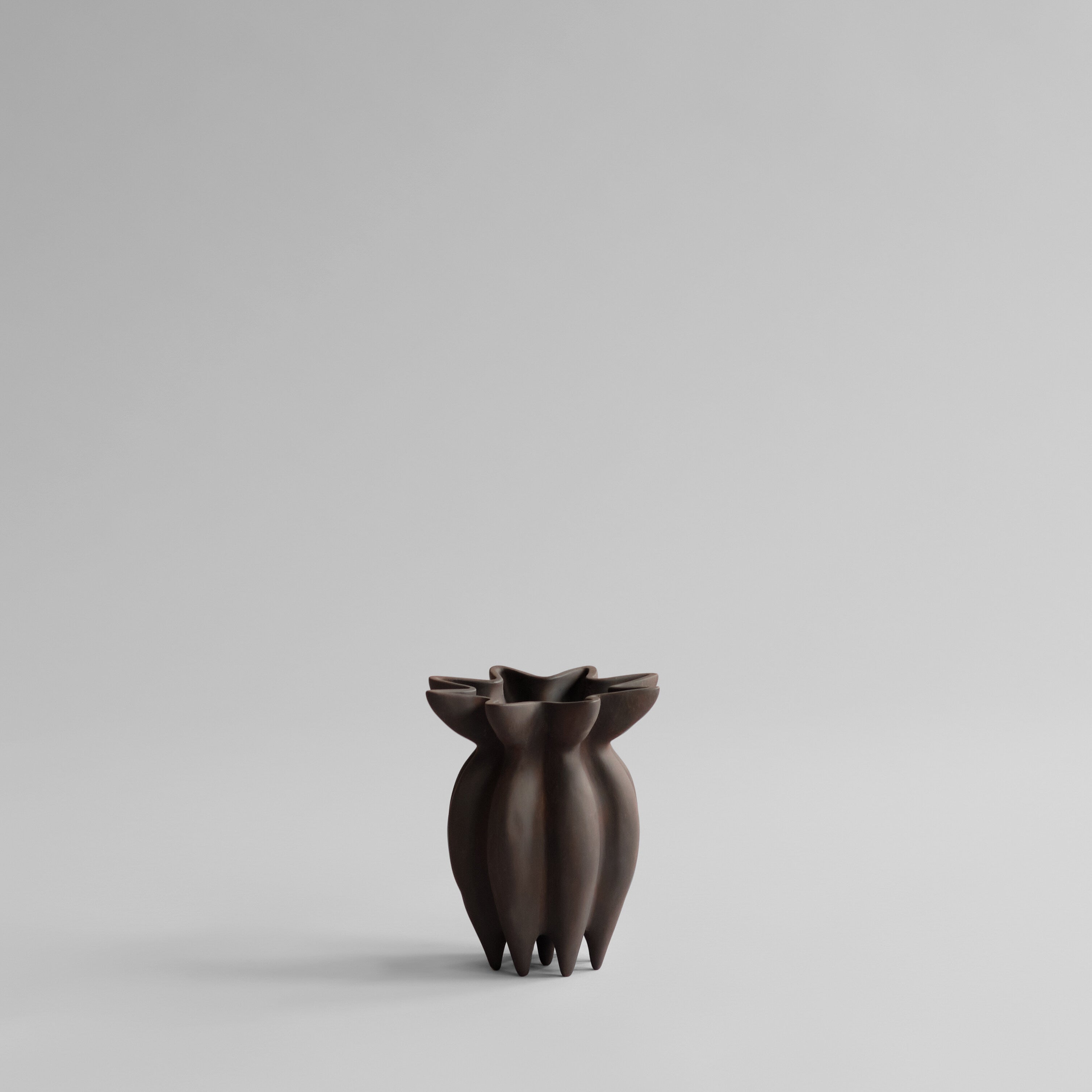 101-copenhagen-lotus-vase-petit-coffee-keramik image 1