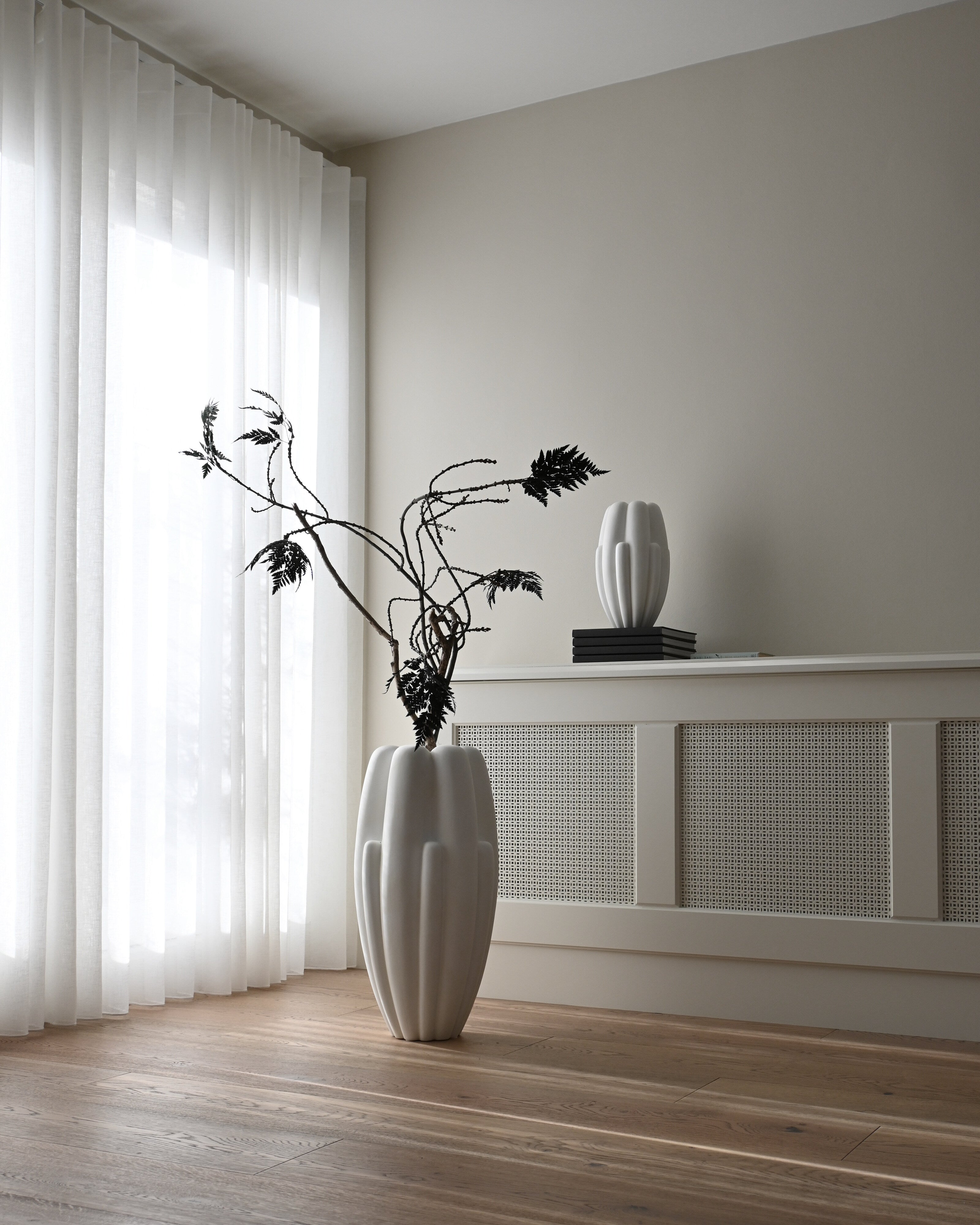 101-copenhagen-bloom-vase-slim-big-keramik-bone-white image 7