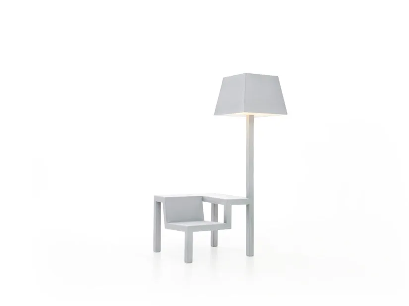 frederik-roij-little-triple-chair-stuhl-tisch-lampe image 1