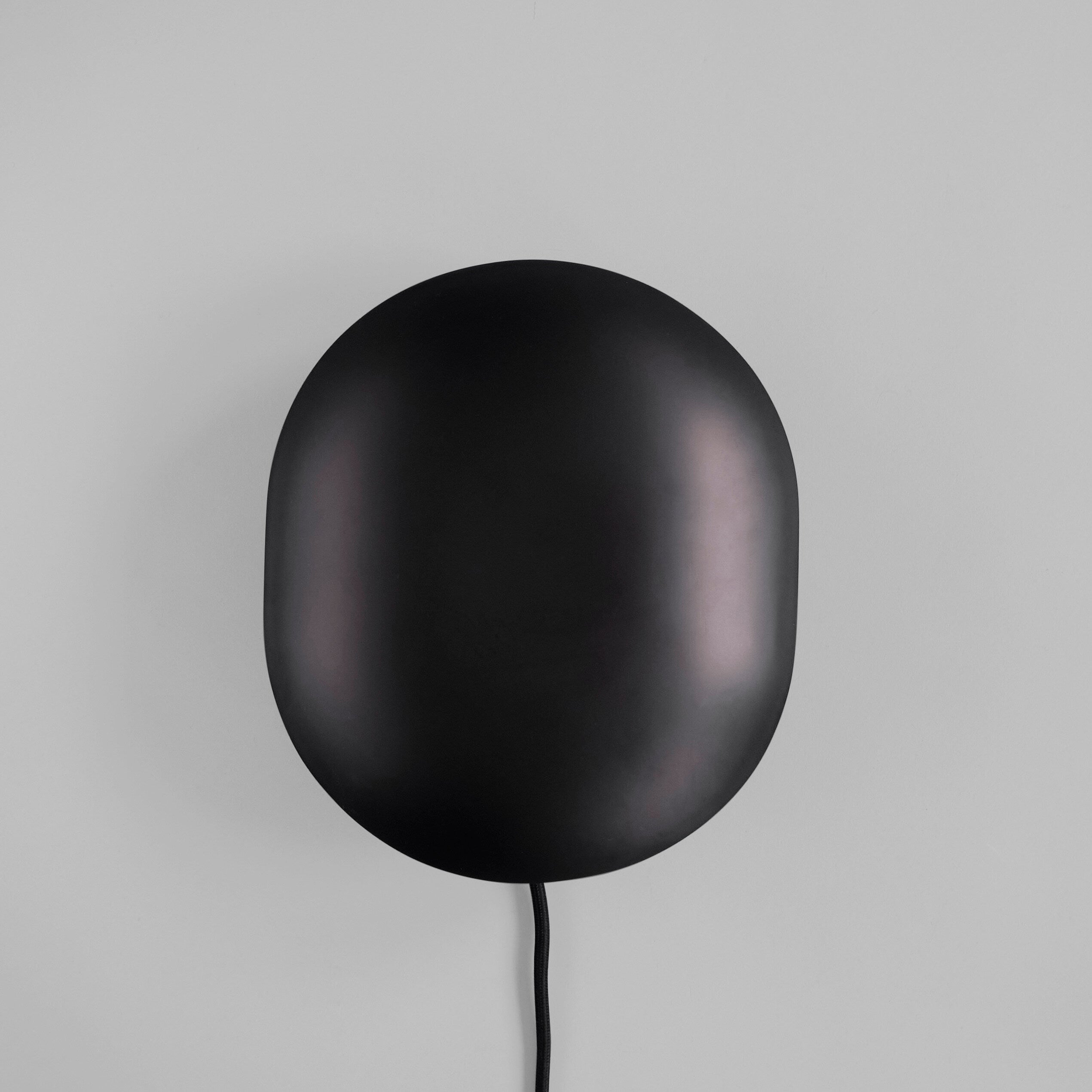 101-copenhagen-clam-wandleuchte-burned-black-metall-e14 image 1