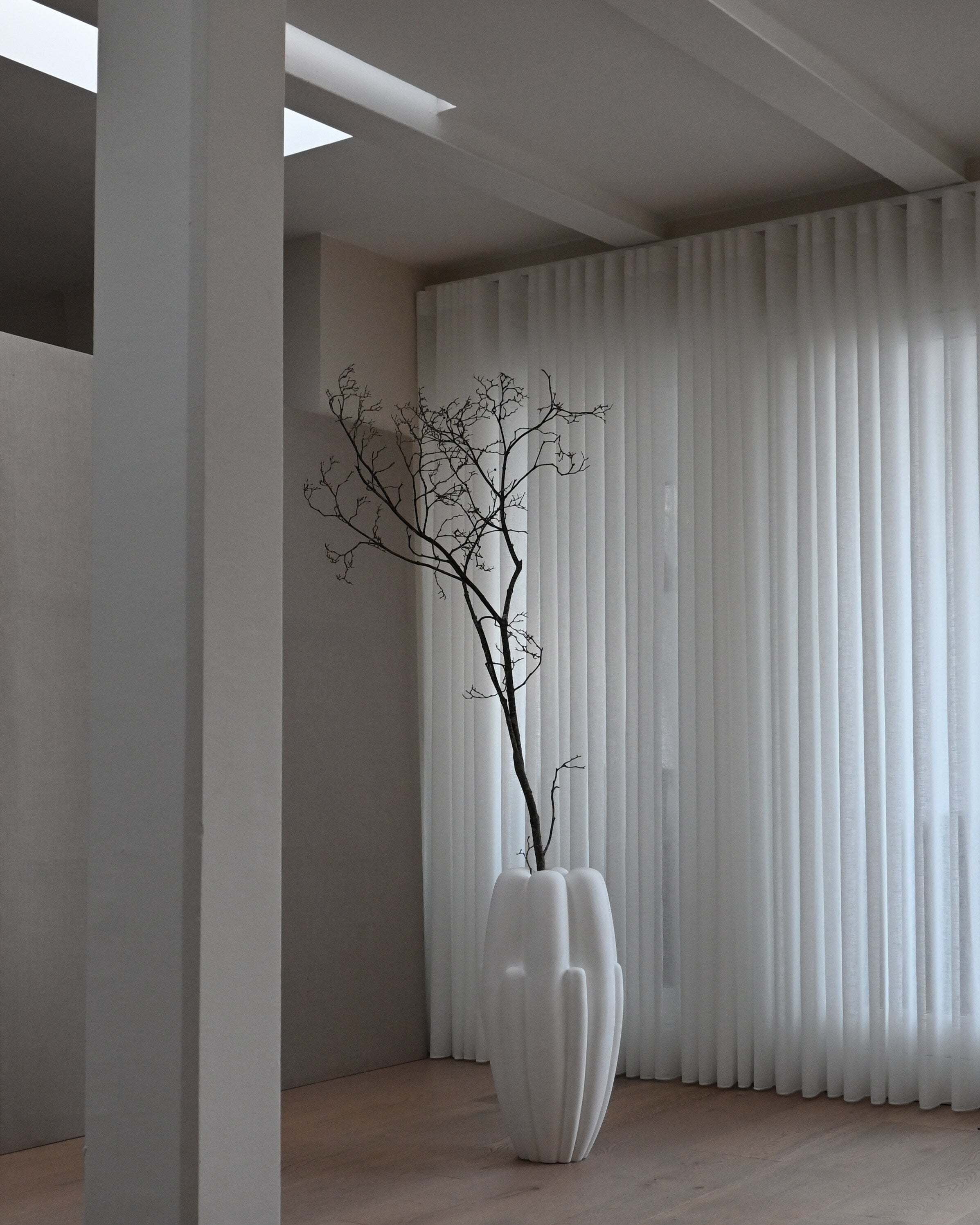 101-copenhagen-bloom-vase-slim-big-keramik-bone-white image 3