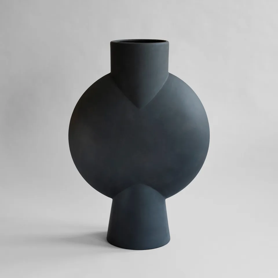 101-copenhagen-sphere-vase-bubl-giant-coffee-100-cm image 1