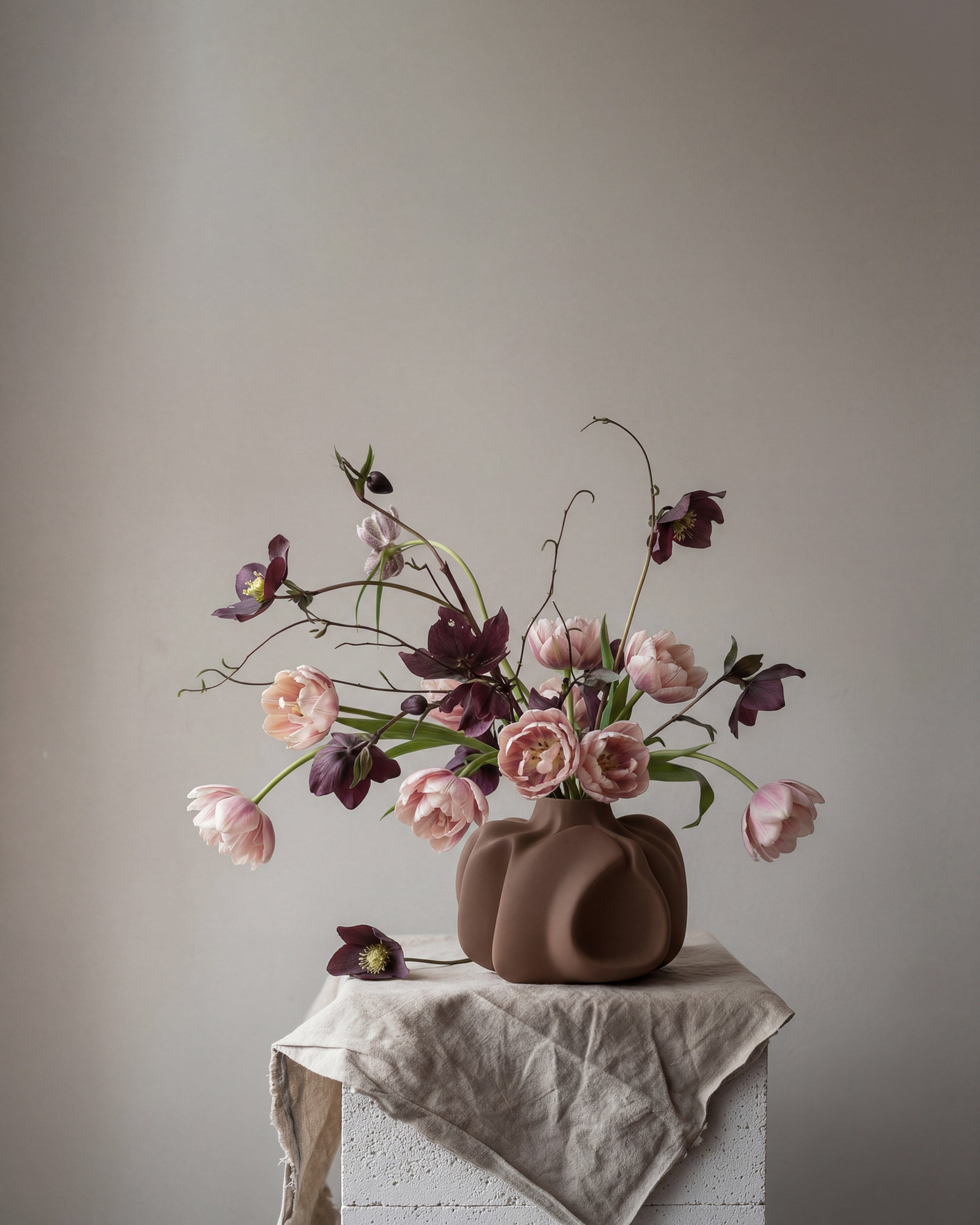 101-copenhagen-wabi-medio-vase-almond-keramik image 2