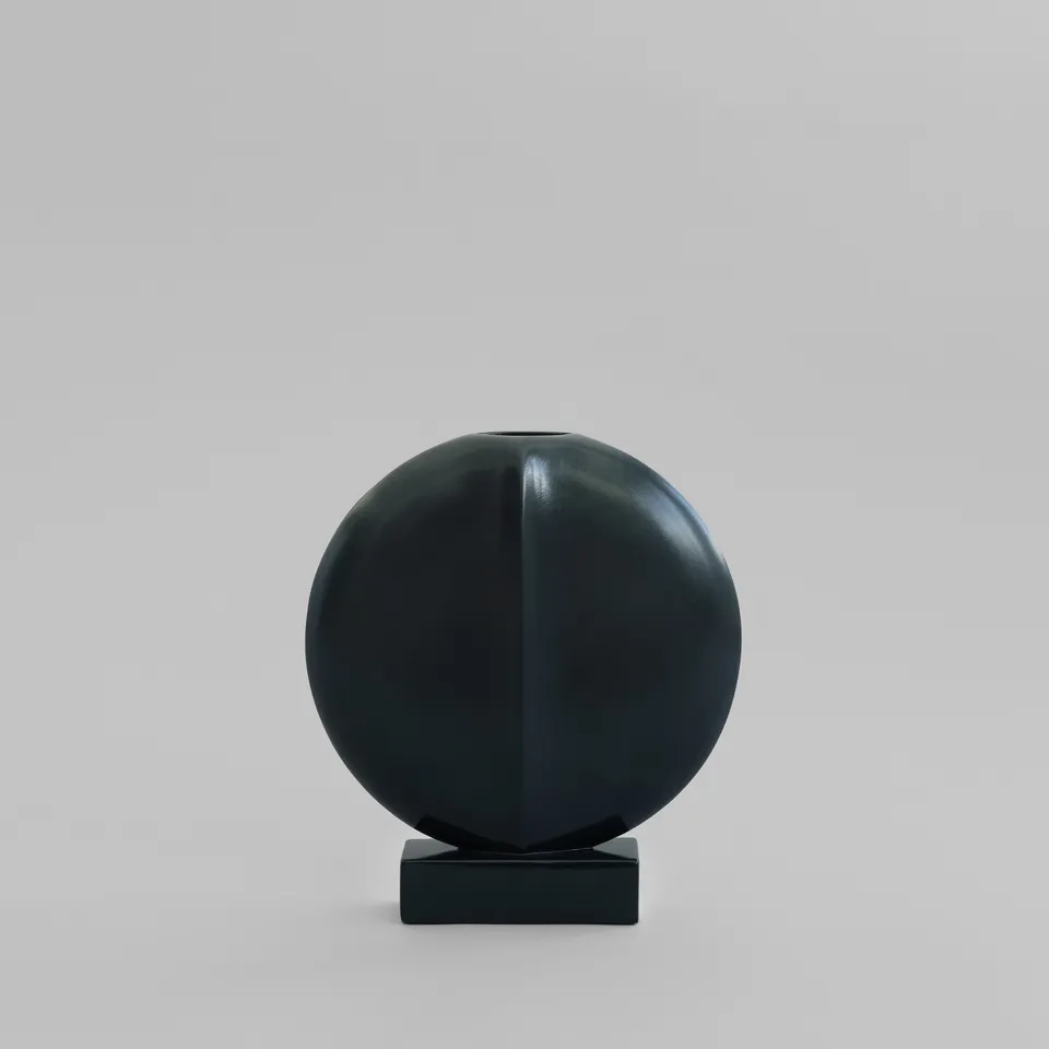 101-copenhagen-guggenheim-vase-mini-dark-green-keramik image 1