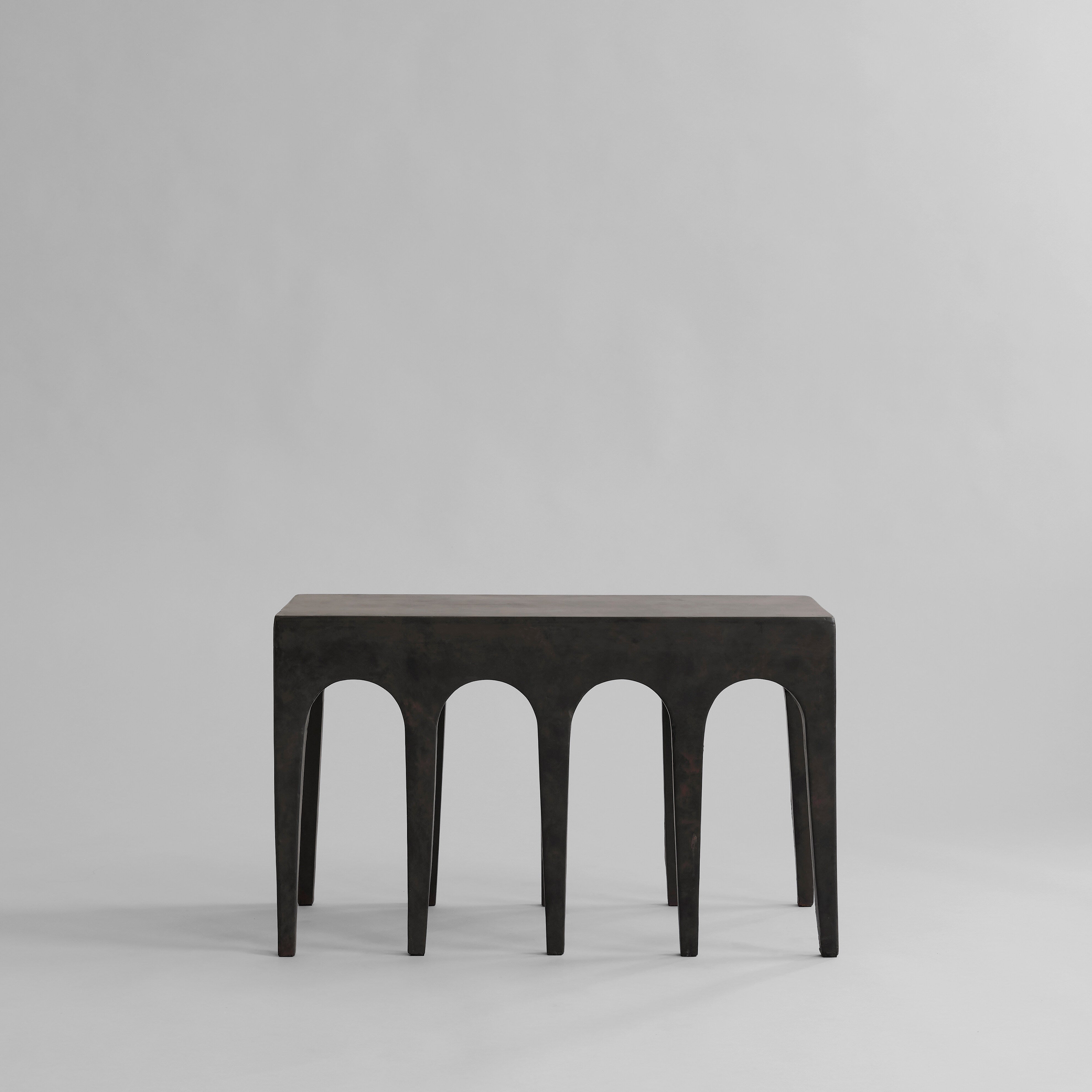 101-copenhagen-bow-sitzbank-coffee-fiber-concrete image 3