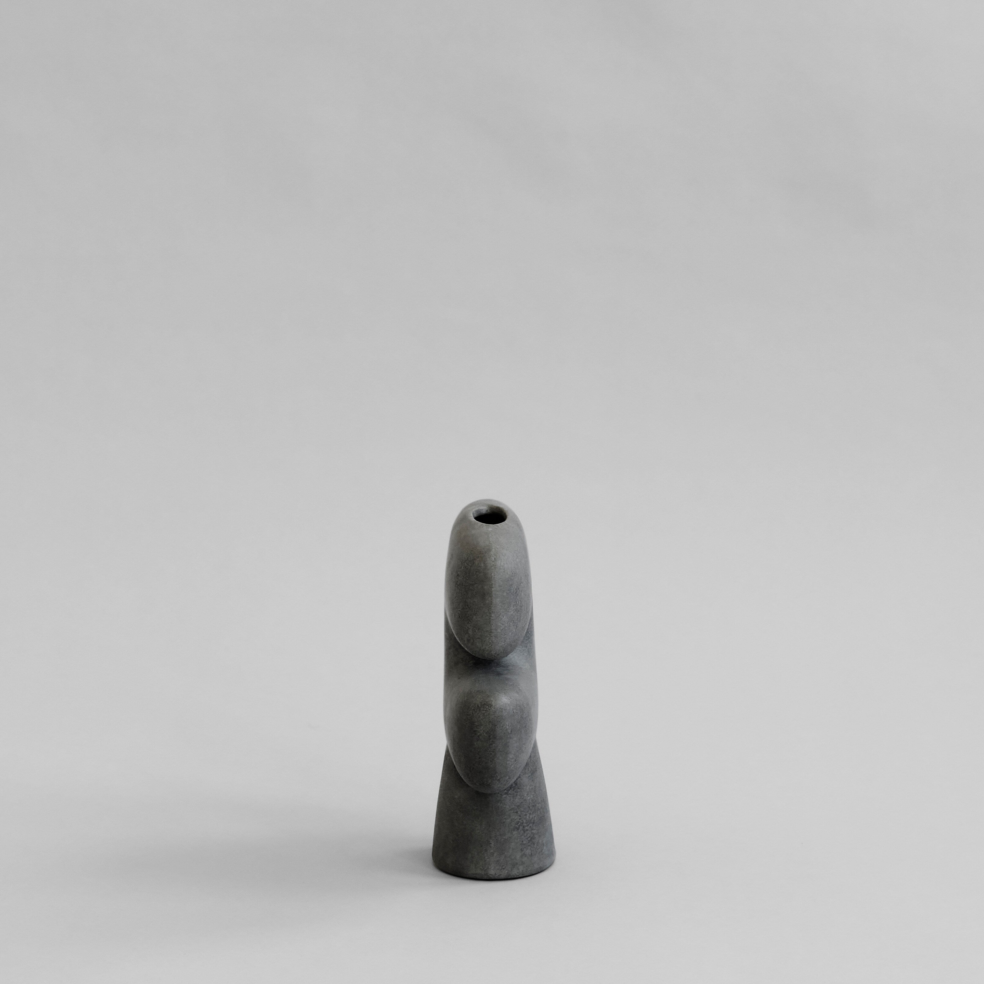 101-copenhagen-tribal-vase-mini-vase-dunkelgrau-keramik image 6
