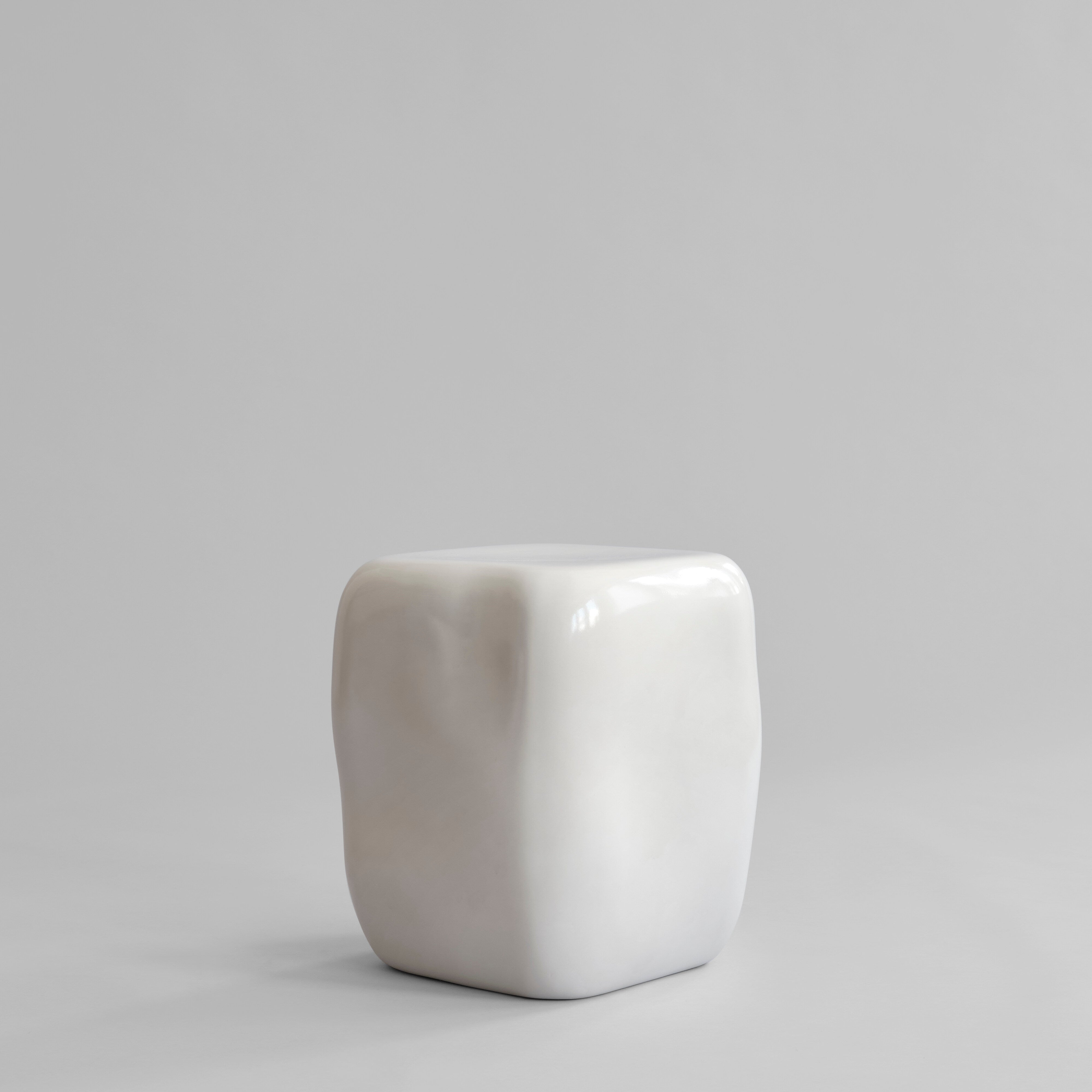 101-copenhagen-ishi-couchtisch-mini-birke-hochglanz-keramik image 8