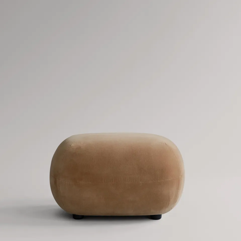 101-copenhagen-toe-ottoman-desert-woll-samt-hocker-beige image 1