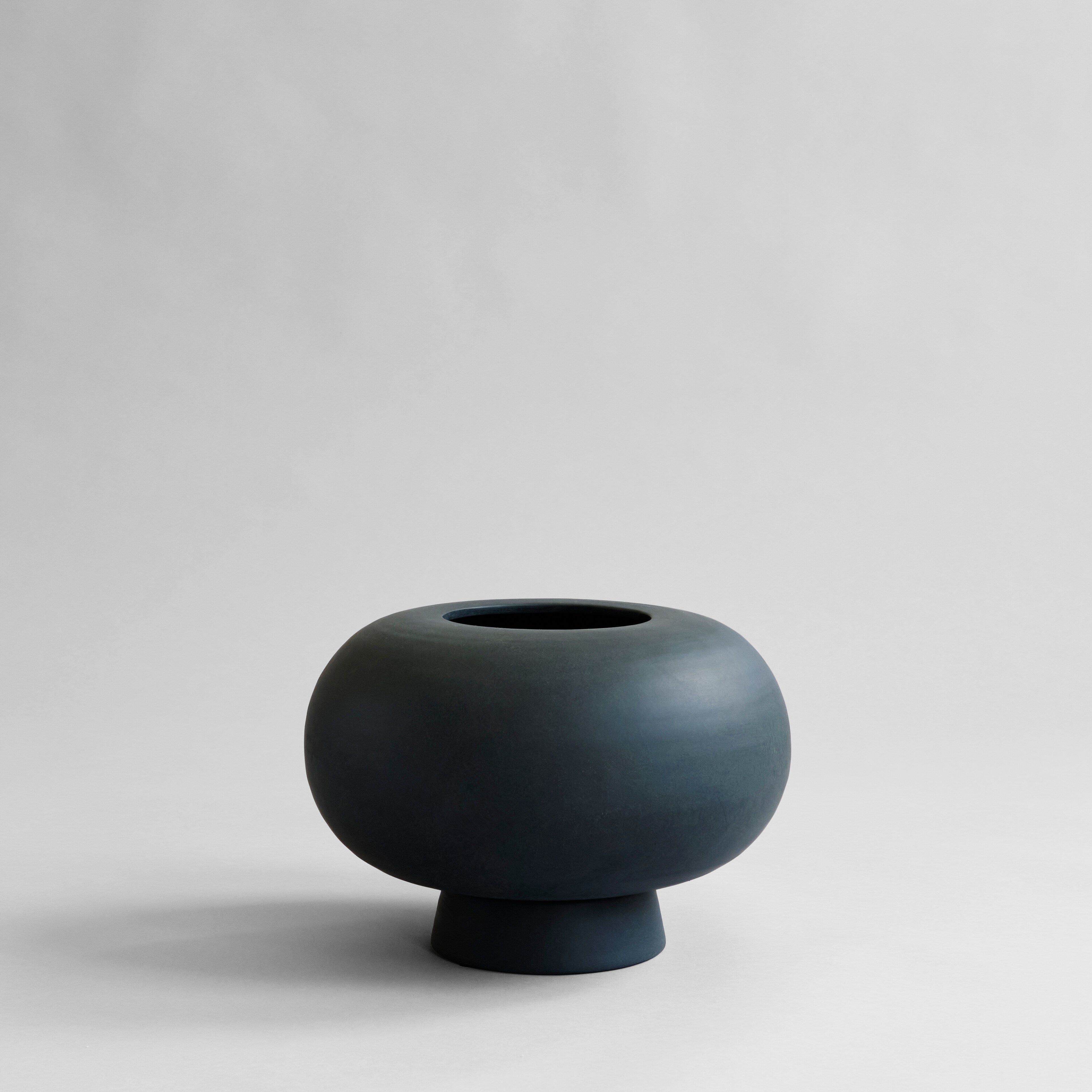 101-copenhagen-kabin-fat-vase-schwarz-keramik image 1