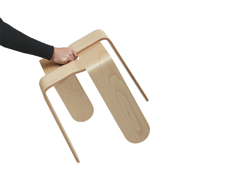 frederik-roij-criss-cross-hocker-holz-stecksystem-leicht image 3
