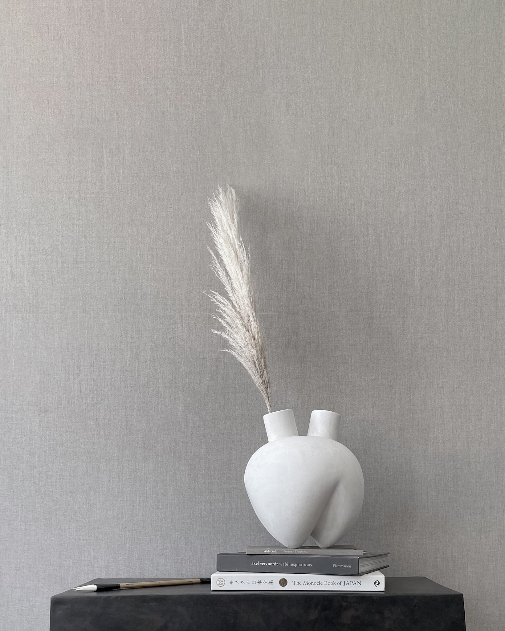 101-copenhagen-sumo-horns-vase-beigewei-keramik image 3