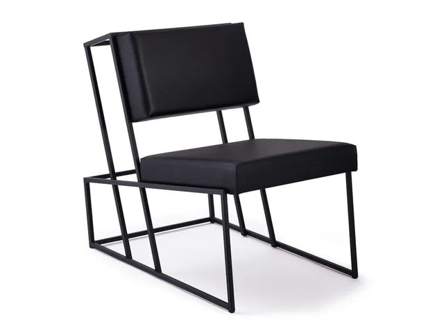 frederik-roij-framework-fauteuil-sessel-recycling-leder image 1