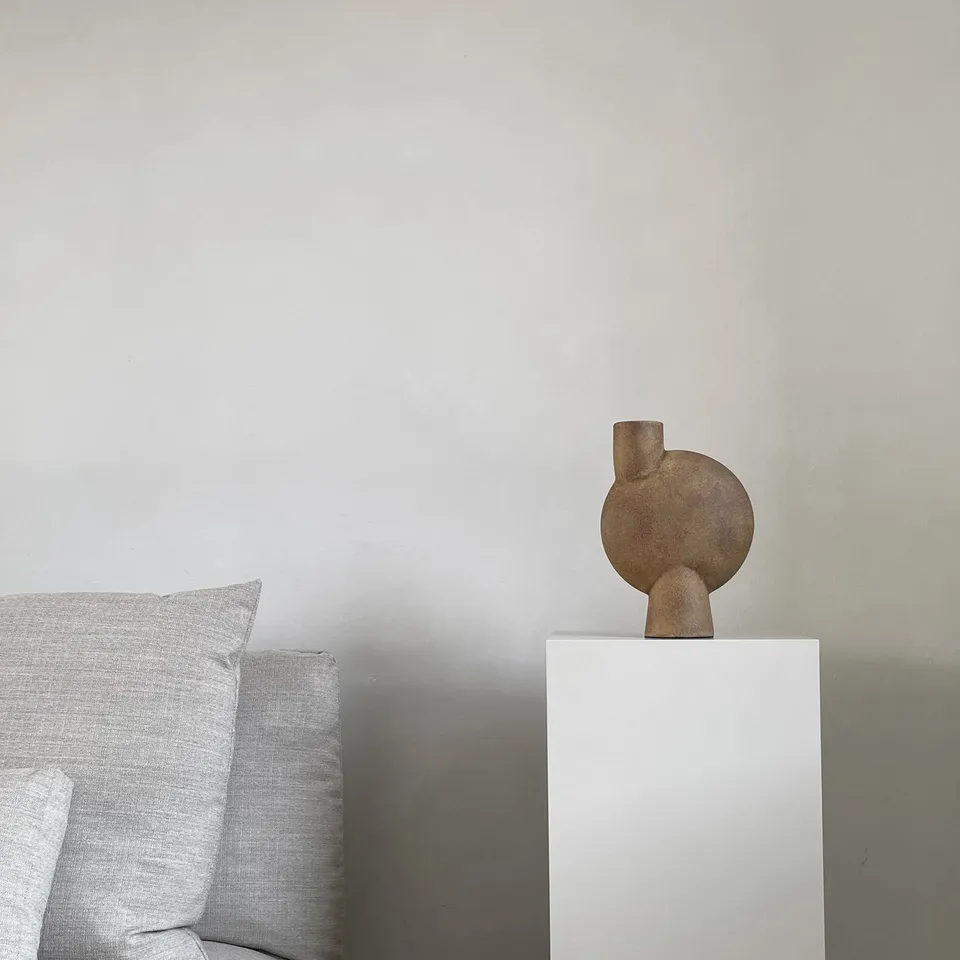 101-copenhagen-sphere-vase-bubl-medio-ocher-keramik image 1