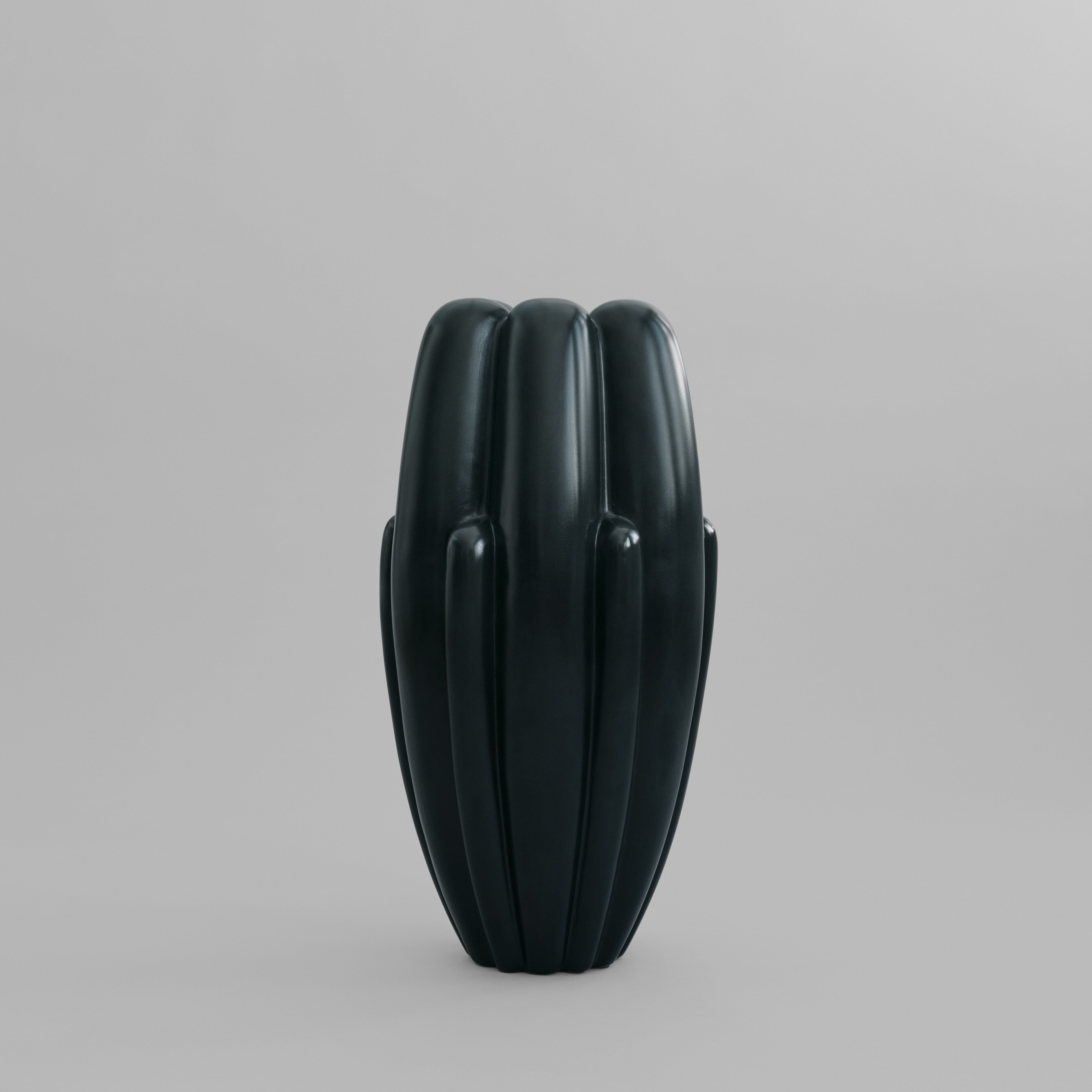 101-copenhagen-bloom-vase-slim-big-vase-dunkelgr-n-wasserdicht image 1