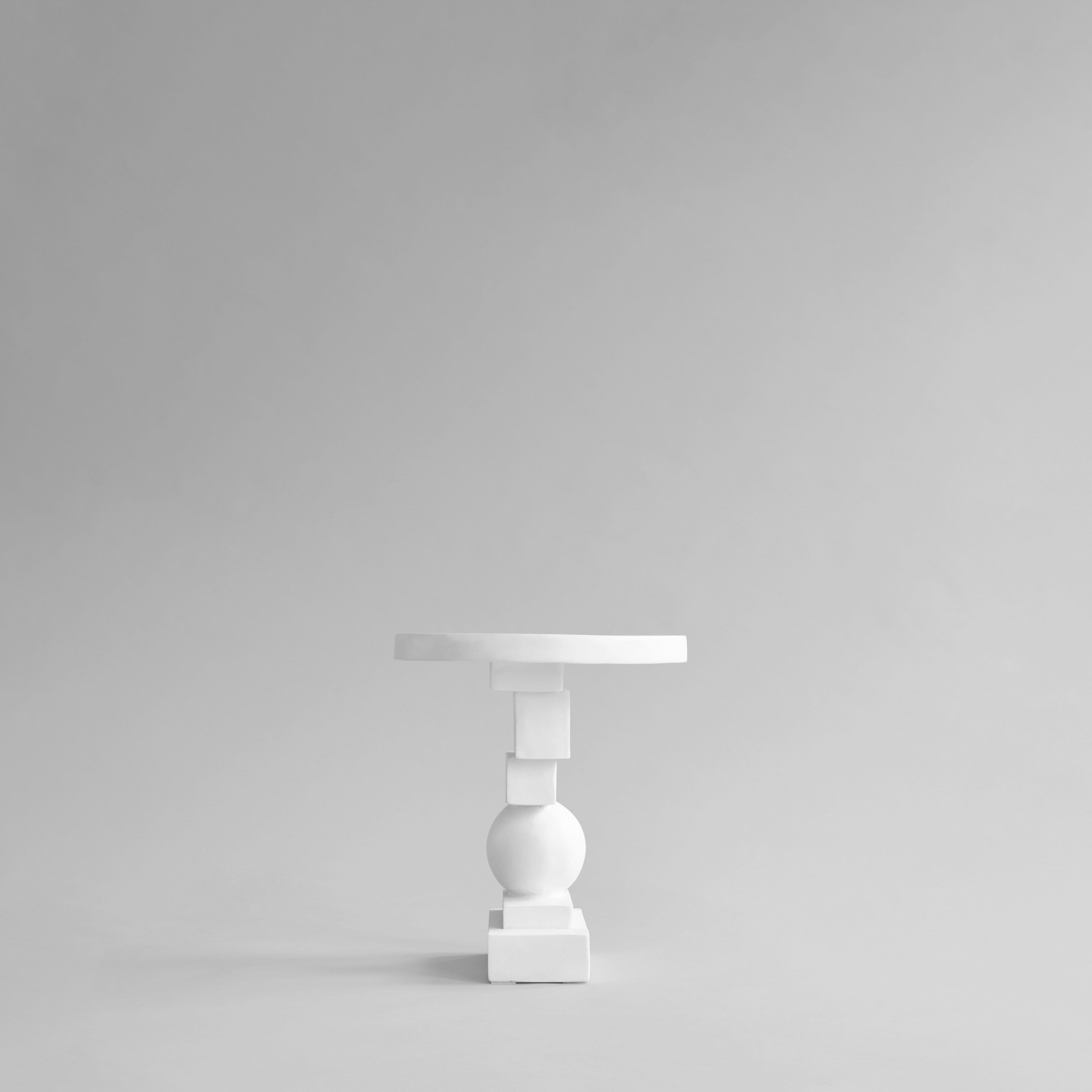 101-copenhagen-artist-beistelltisch-bone-white-betontisch image 5
