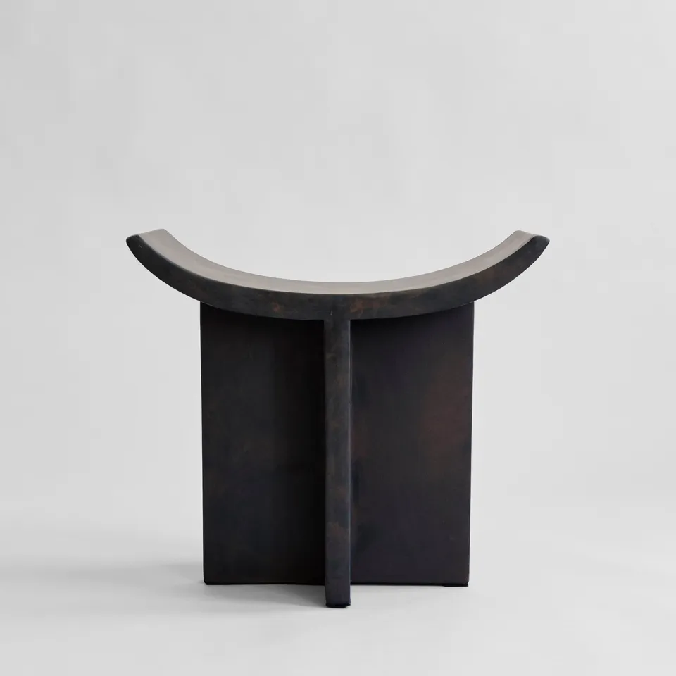 101-copenhagen-brutus-stool-coffee-faserbeton-hocker-braun image 1