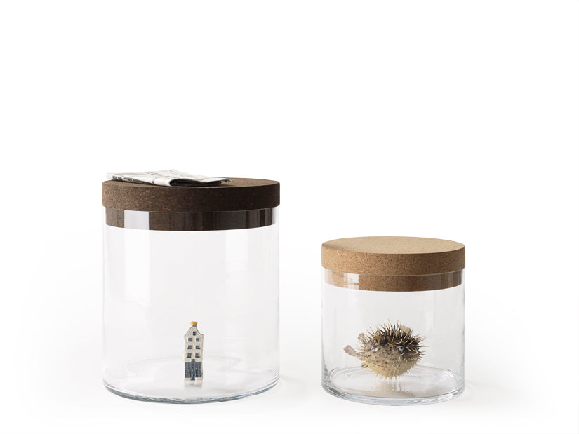 frederik-roij-treasure-table-beistelltisch-vitrine-wei image 3