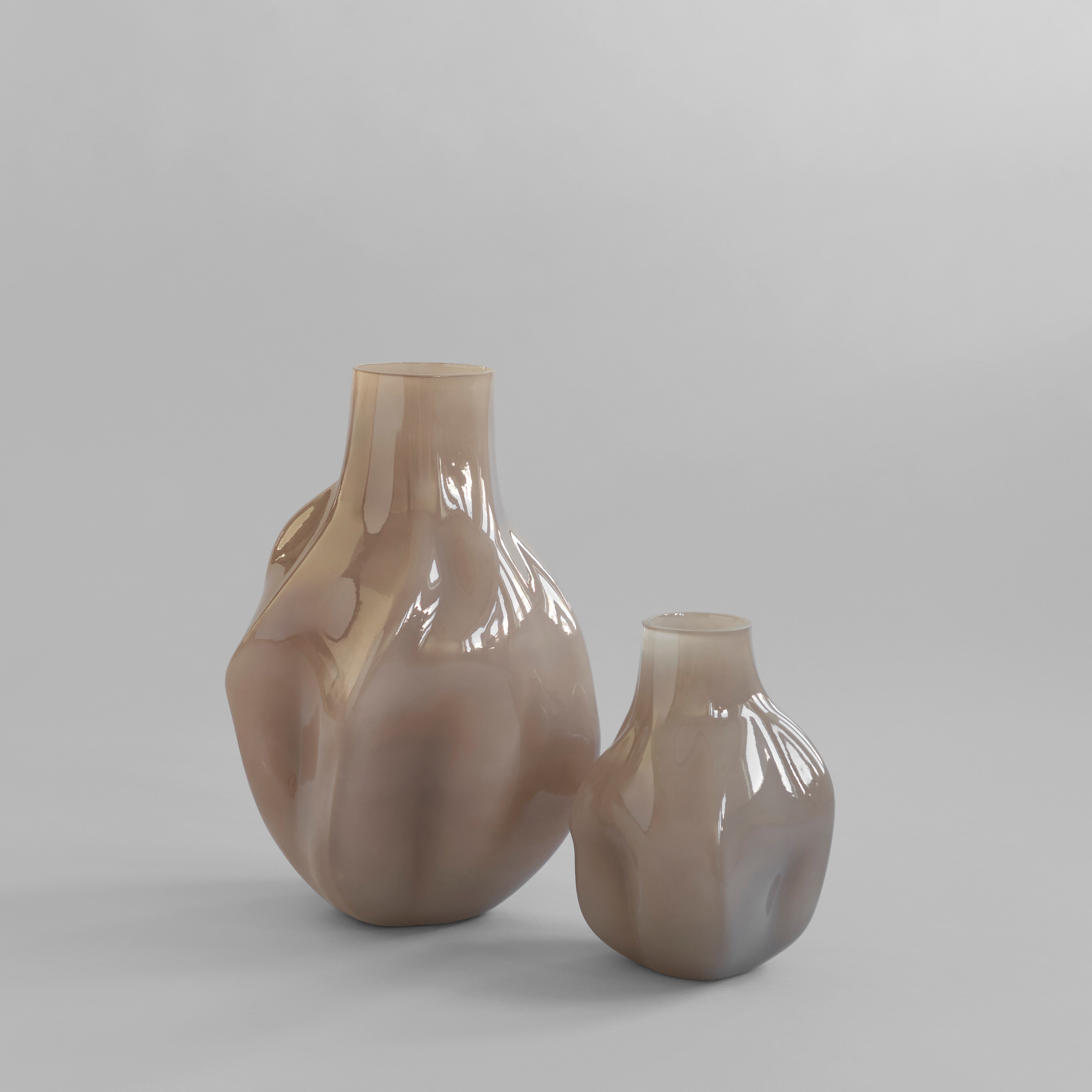 101-copenhagen-bakku-vase-medio-glas-smoked-desert image 7