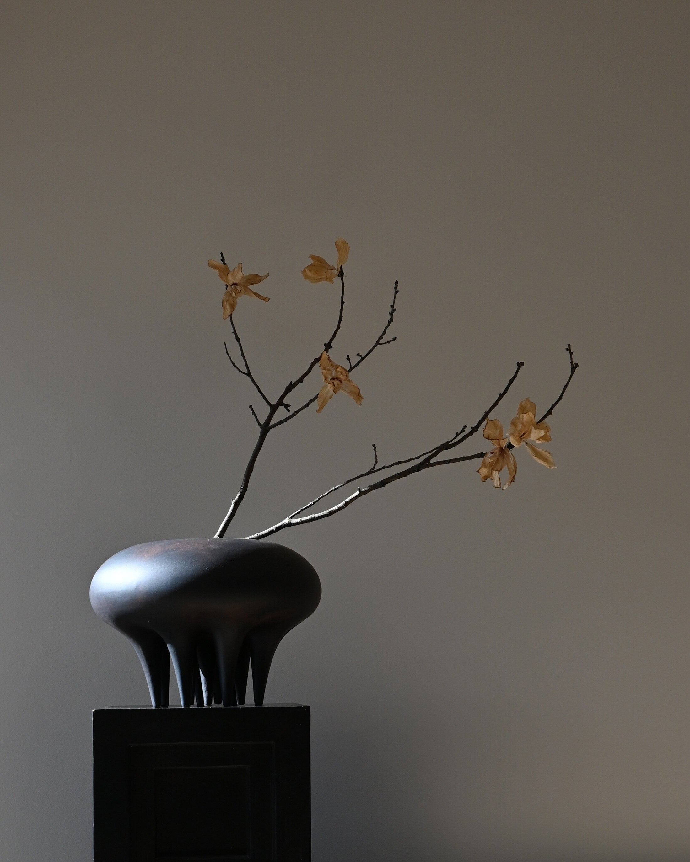 101-copenhagen-medusa-vase-big-blumenvase-coffee image 7
