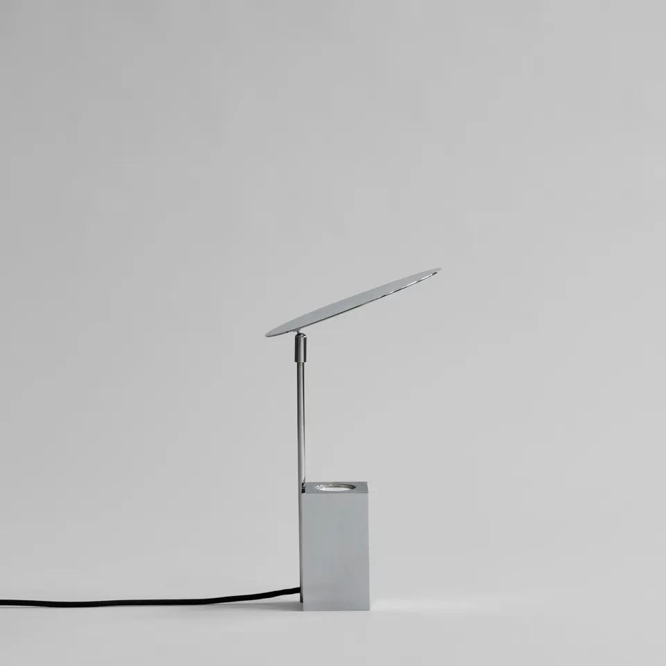 101-copenhagen-reflect-tischlampe-chrom-verstellbar image 1