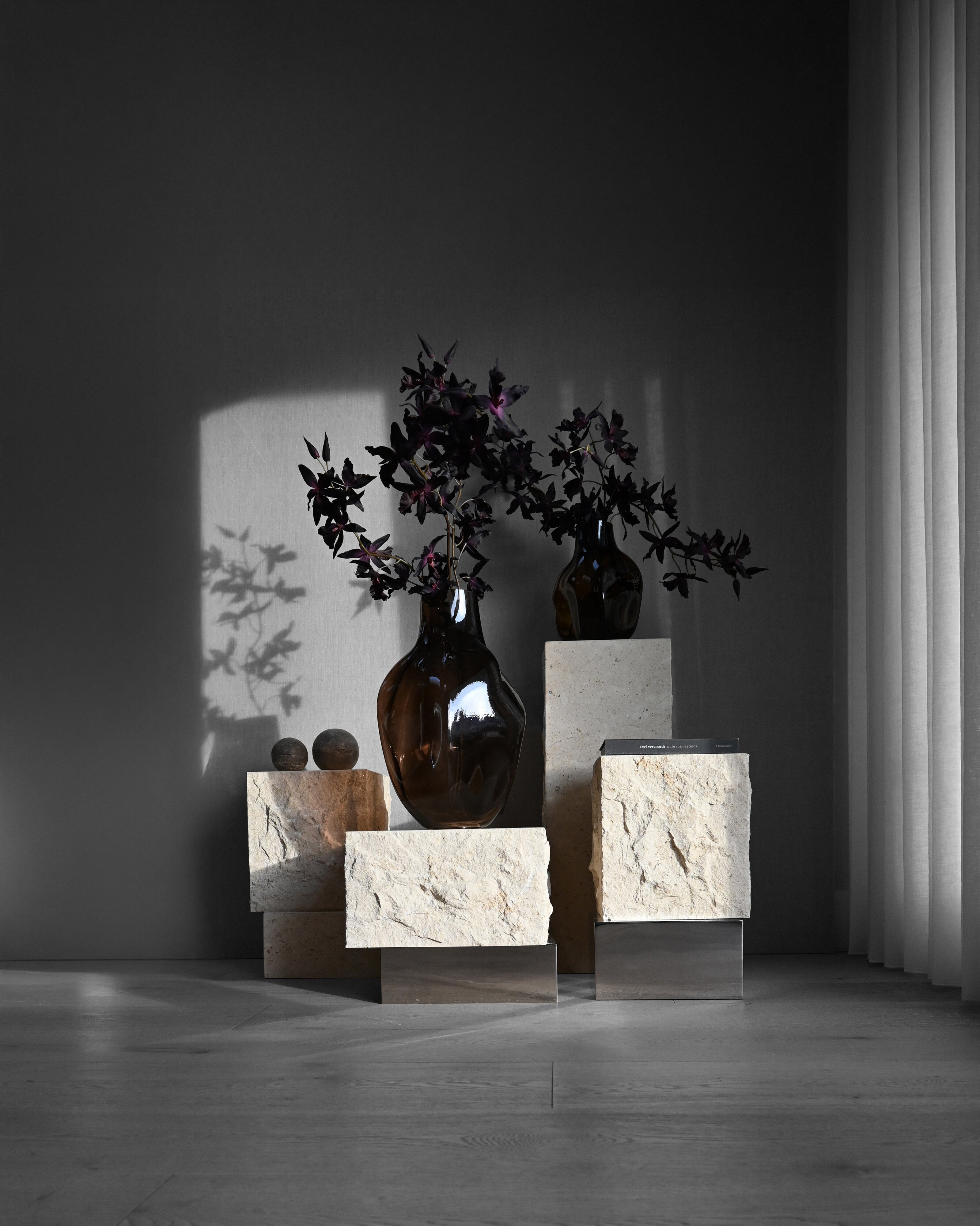 101-copenhagen-bakku-vase-medio-glasvase-smoked-forest image 4