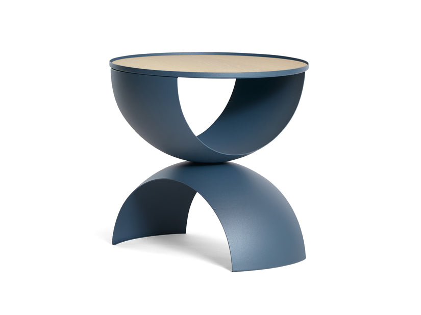 frederik-roij-bow-bow-beistelltisch-stahl-eiche-inlay image 1