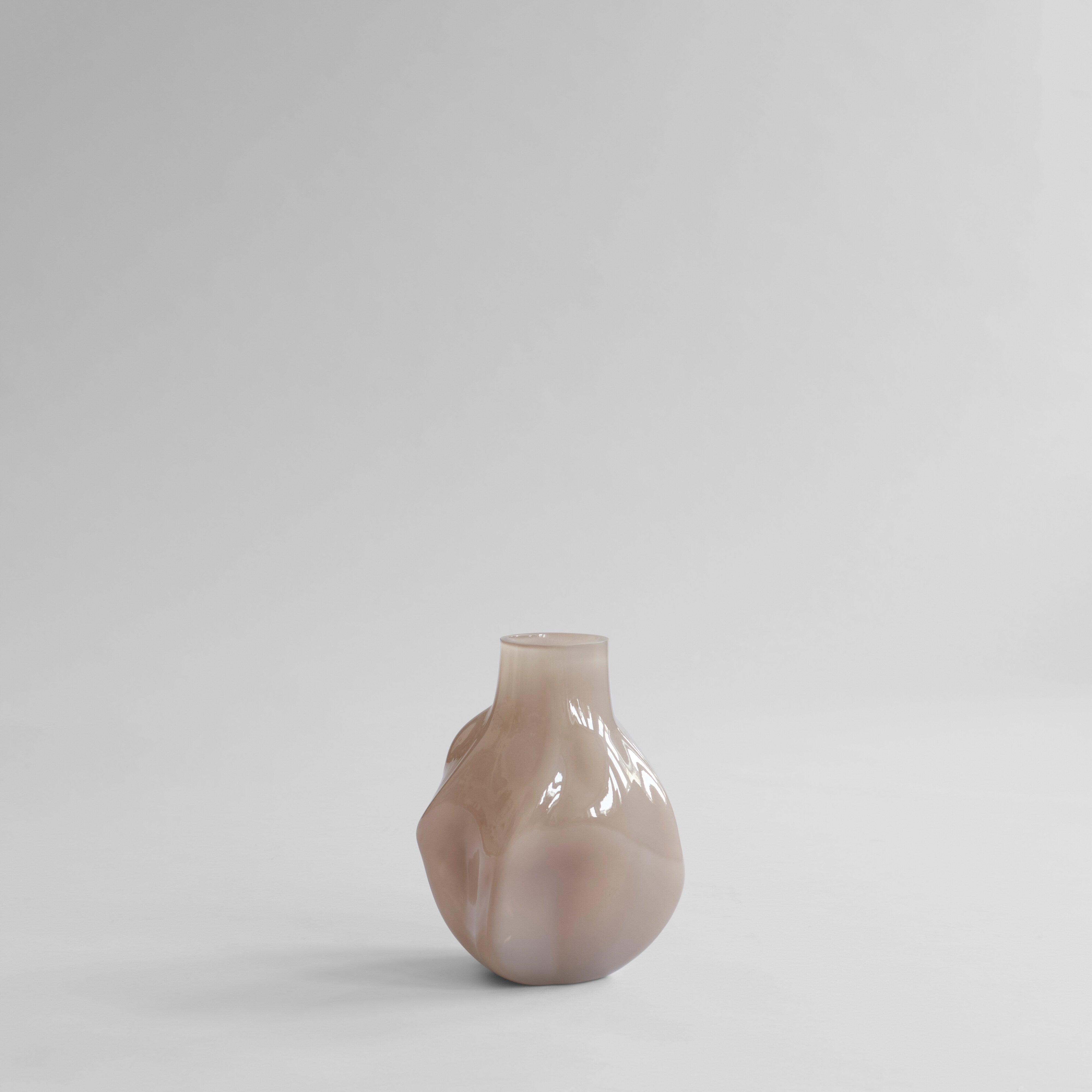 101-copenhagen-bakku-vase-medio-glas-smoked-desert image 1