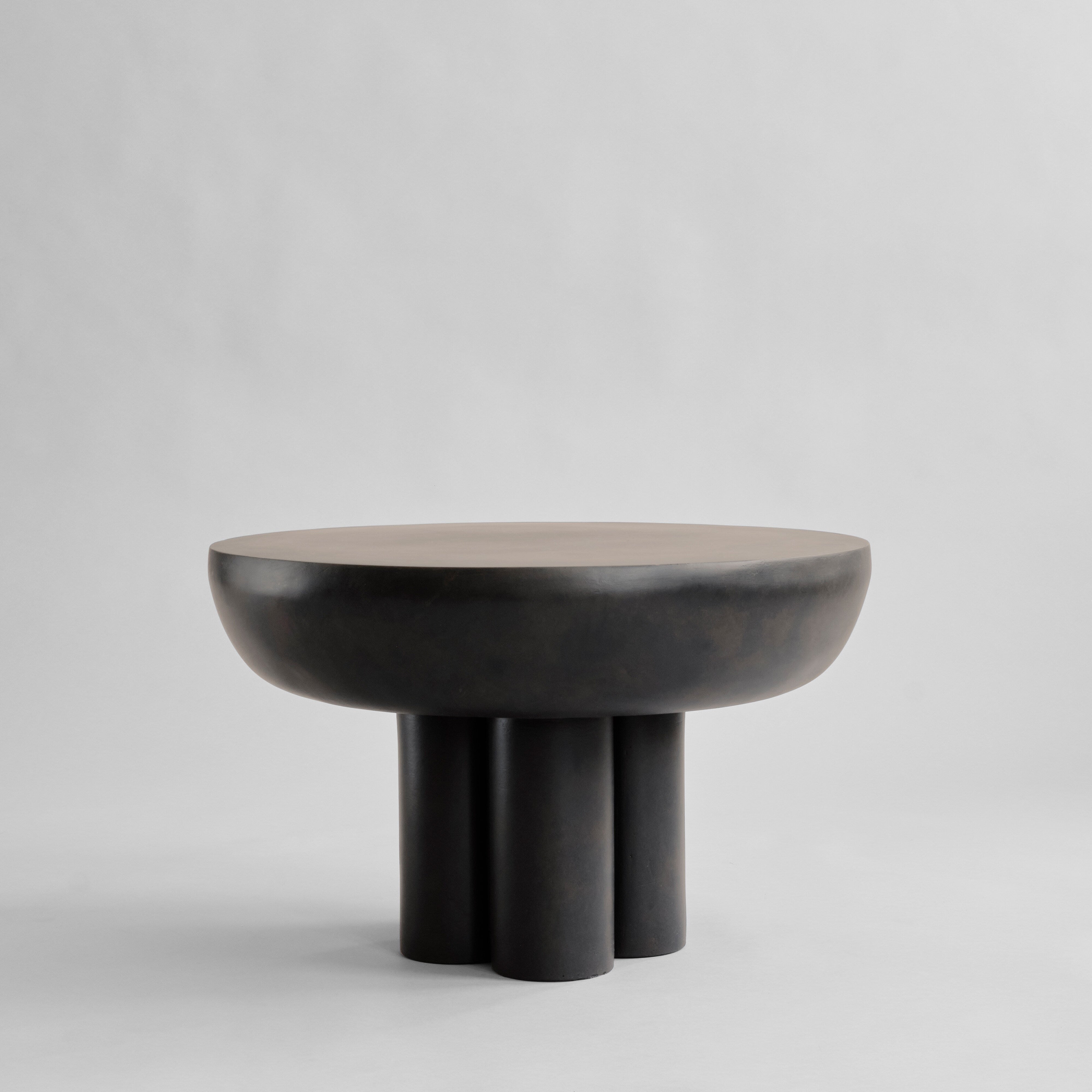 101-copenhagen-crown-table-low-couchtisch-coffee-beton image 1