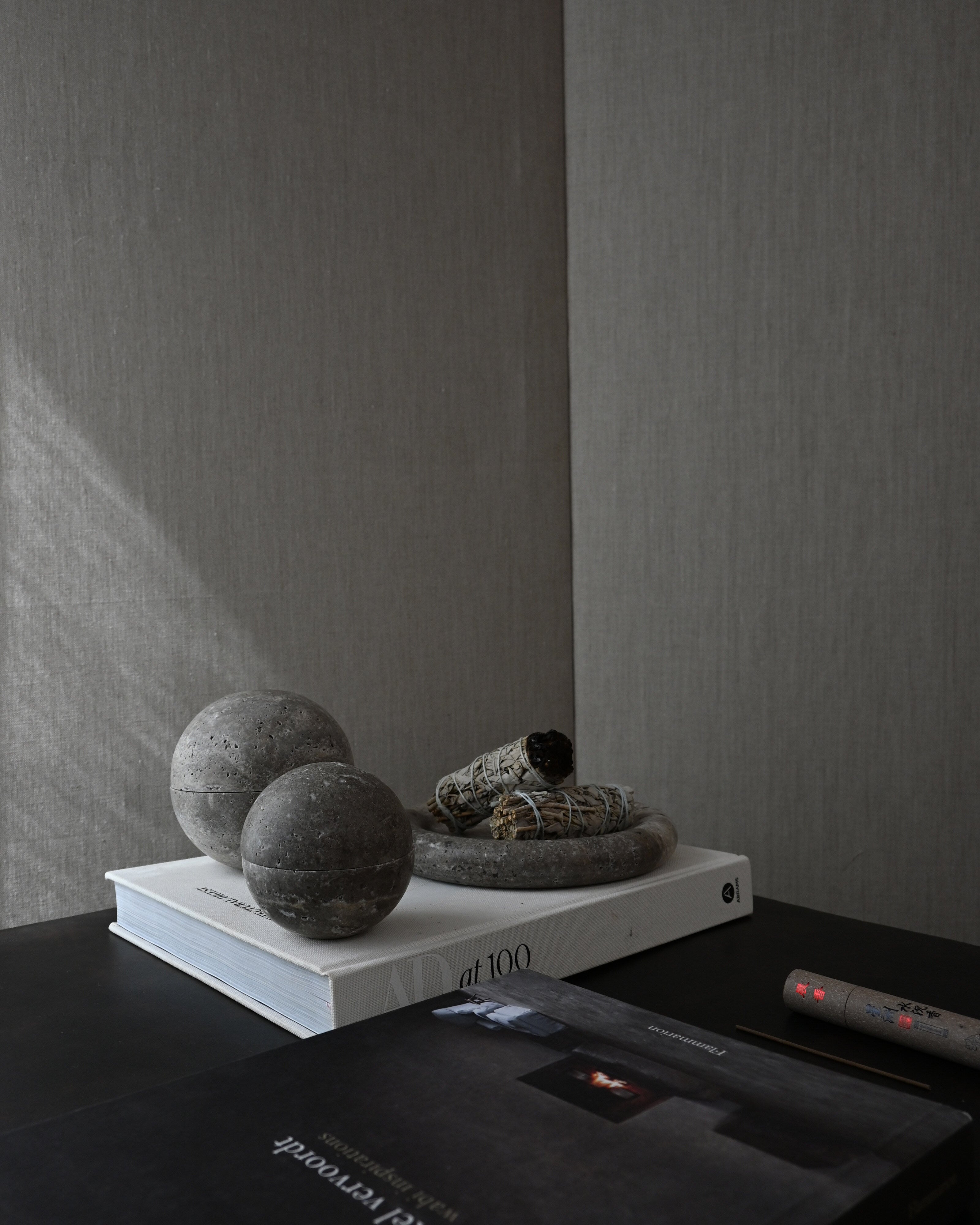 101-copenhagen-enkei-tray-tablett-mini-silver-travertin image 3