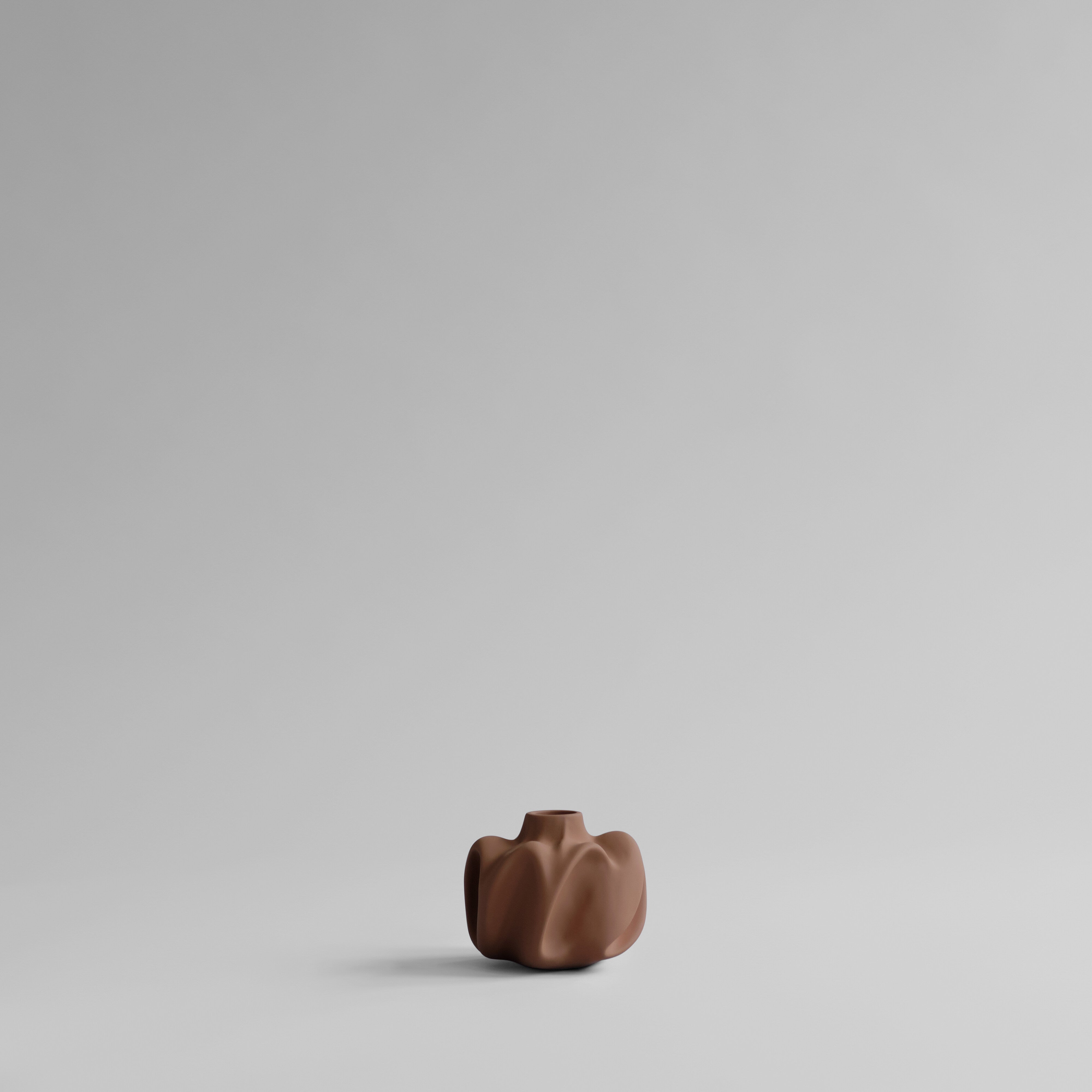101-copenhagen-wabi-vase-mini-almond-blumenvase-braun image 4