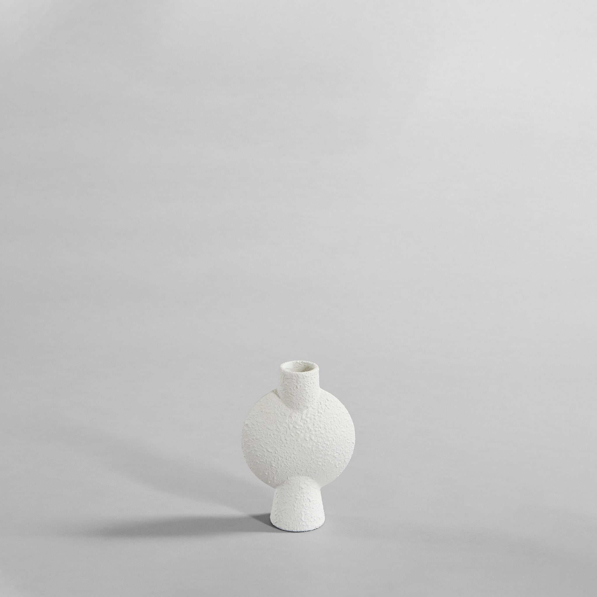 101-copenhagen-sphere-bubl-mini-blumenvase-bubble-white image 2