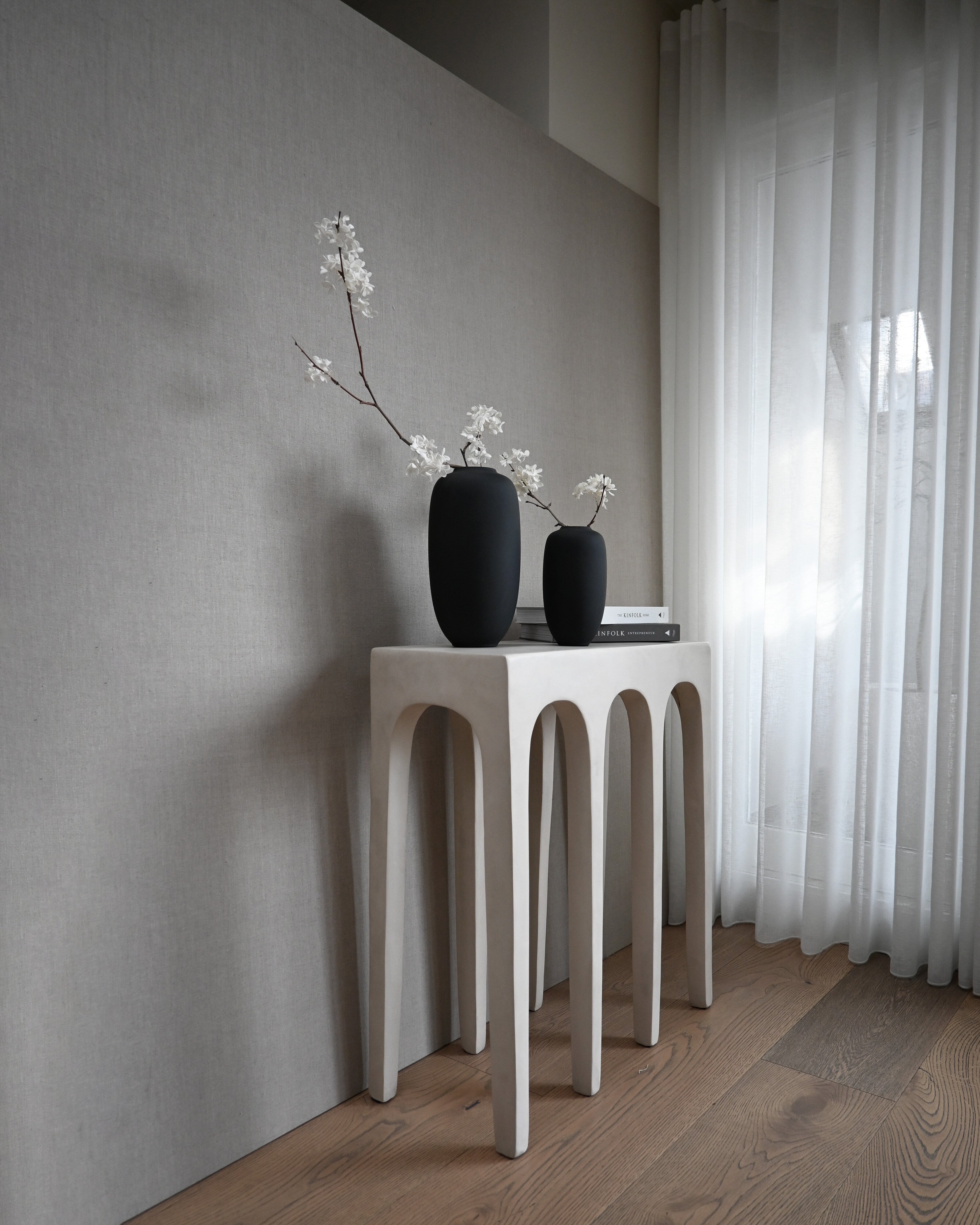101-copenhagen-sunao-vase-slim-mini-schwarz-keramik image 4