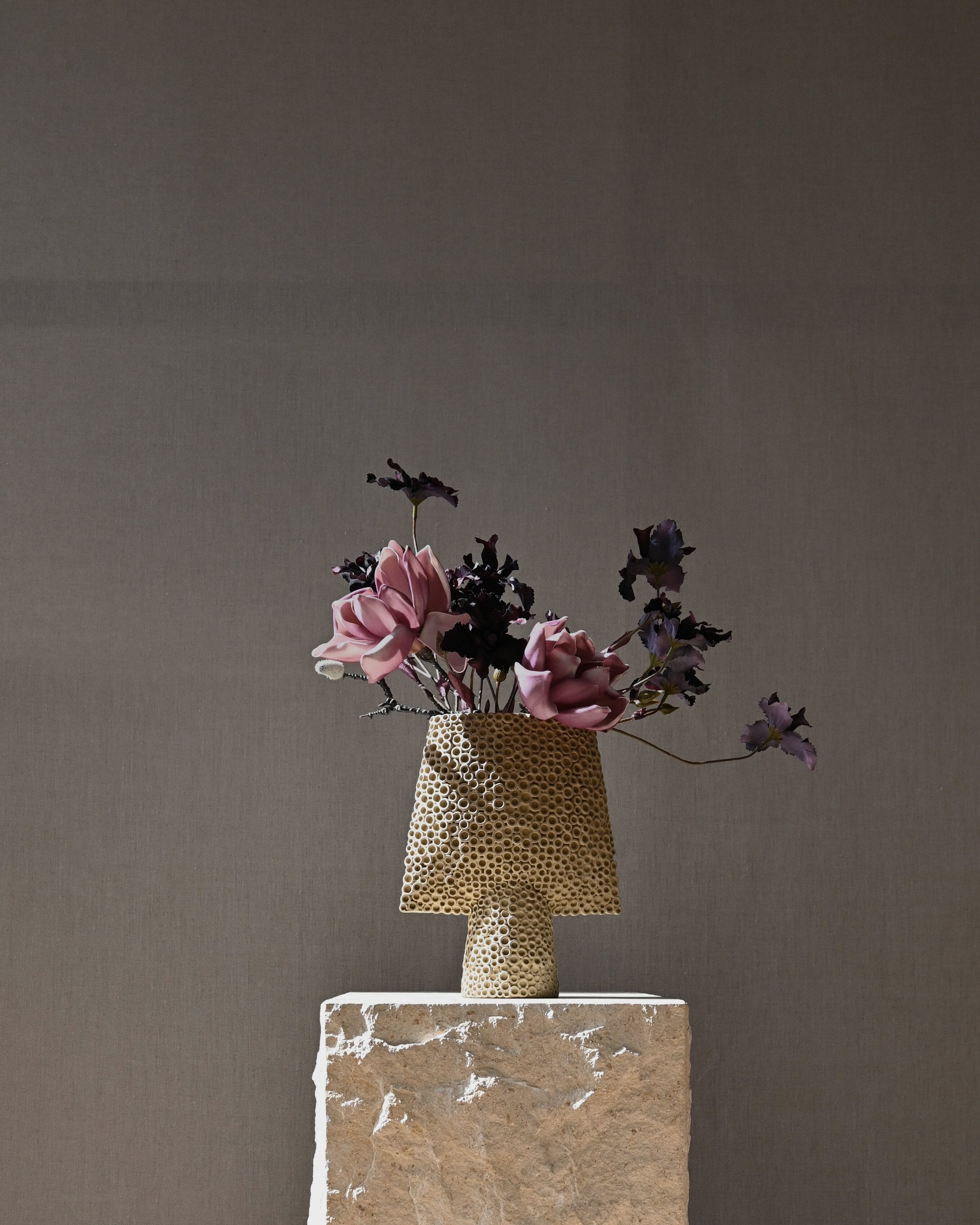 101-copenhagen-sphere-vase-square-mini-shisen-sand-keramik image 4