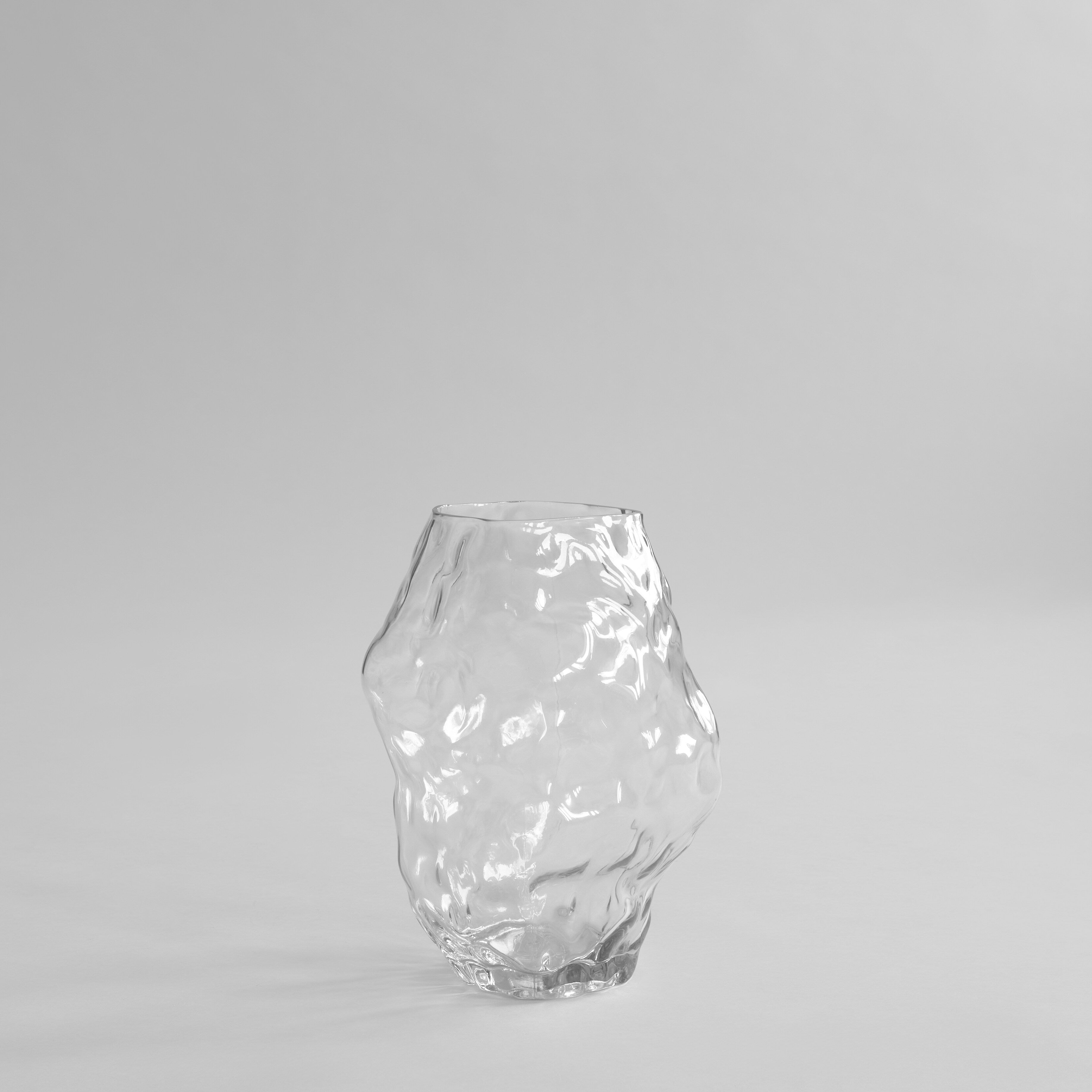 101-copenhagen-katachi-medio-glasvase-clear-transparent-mundgeblasen image 1