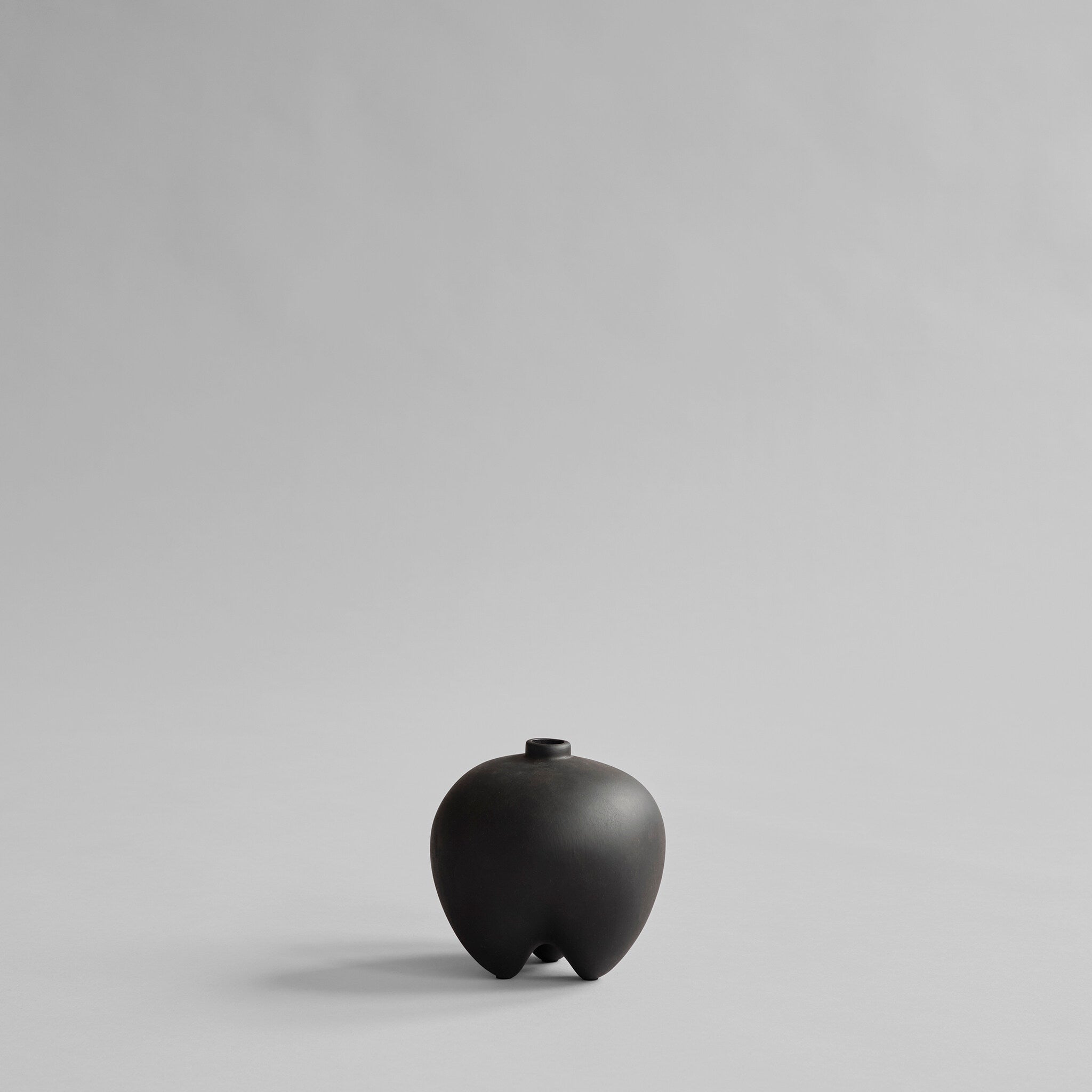 101-copenhagen-sumo-vase-petit-coffee-blumenvase-braun image 1