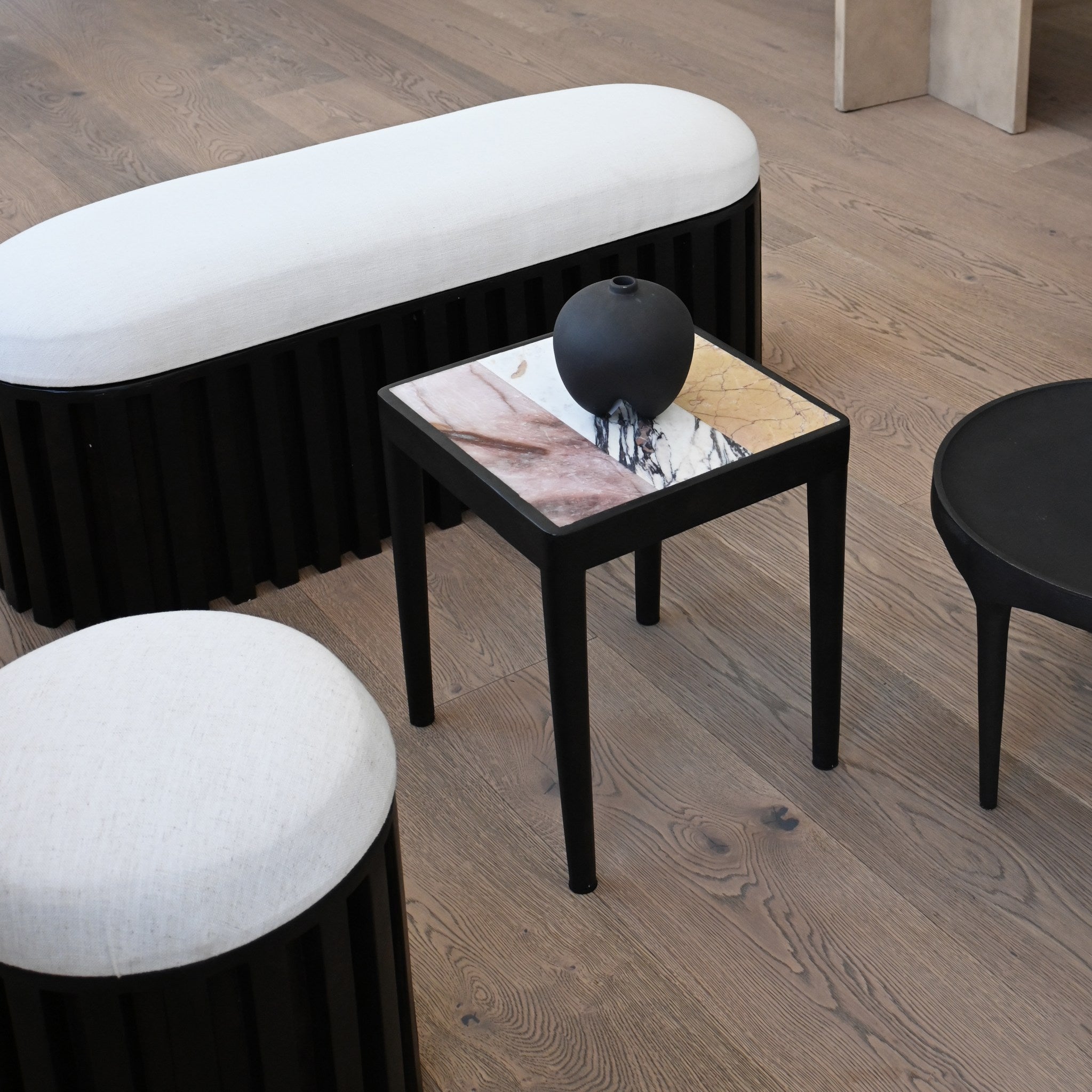 101-copenhagen-tairu-tisch-striped-marmor-fliesentisch image 4